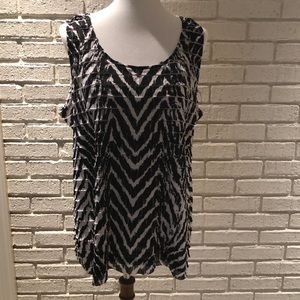 Chico’s Ruffle B&W Tank Top SZ 3 - LN